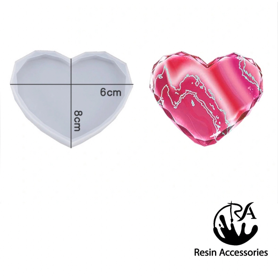 Triangular Cut Small Heart Silicone Mold (8x6x1.3cm) – Faceted Diamond Heart Casting Mold for Resin Jewelry, Keychain Charms & DIY Gifts